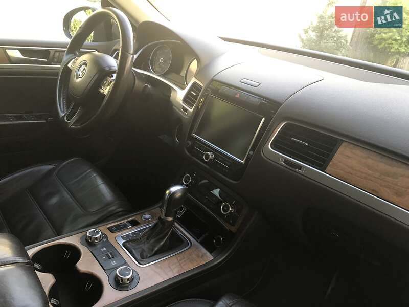Позашляховик / Кросовер Volkswagen Touareg 2013 в Ужгороді фото 12 Позашляховик / Кросовер Volkswagen Touareg 2013 в Ужгороді