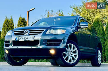 Внедорожник / Кроссовер Volkswagen Touareg 2006 в Одессе