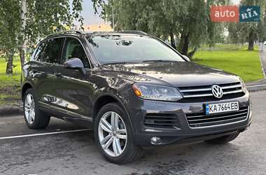 Позашляховик / Кросовер Volkswagen Touareg 2010 в Києві