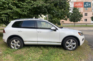 Позашляховик / Кросовер Volkswagen Touareg 2013 в Умані