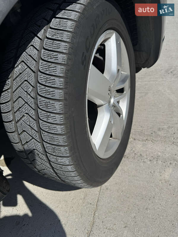Позашляховик / Кросовер Volkswagen Touareg 2010 в Одесі фото 14 Позашляховик / Кросовер Volkswagen Touareg 2010 в Одесі
