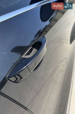 Внедорожник / Кроссовер Volkswagen Touareg 2010 в 
