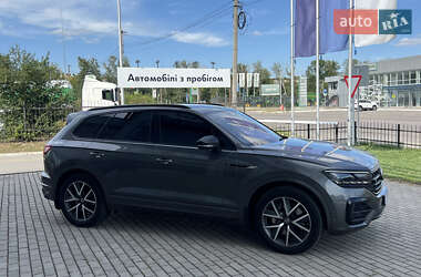 Внедорожник / Кроссовер Volkswagen Touareg 2022 в 