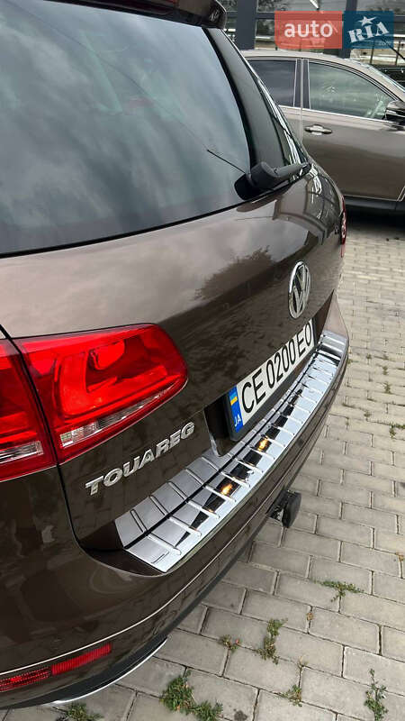 Внедорожник / Кроссовер Volkswagen Touareg 2010 в Новоселице