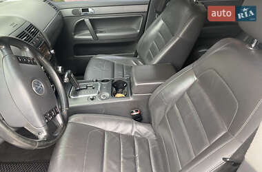 Внедорожник / Кроссовер Volkswagen Touareg 2009 в 