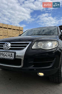 Внедорожник / Кроссовер Volkswagen Touareg 2008 в 