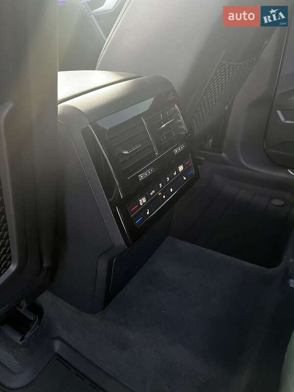 Внедорожник / Кроссовер Volkswagen Touareg 2018 в Коростене фото 16 Внедорожник / Кроссовер Volkswagen Touareg 2018 в Коростене