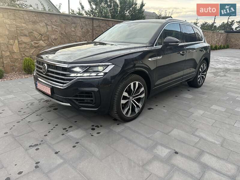 Позашляховик / Кросовер Volkswagen Touareg 2018 в Луцьку