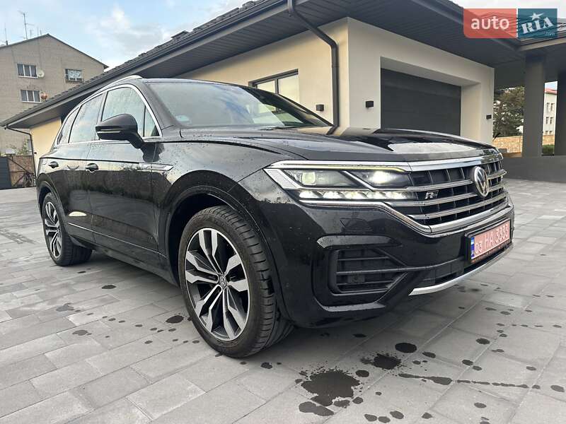 Позашляховик / Кросовер Volkswagen Touareg 2018 в Луцьку