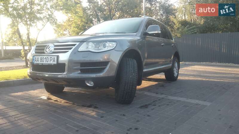 Внедорожник / Кроссовер Volkswagen Touareg 2008 в Днепре