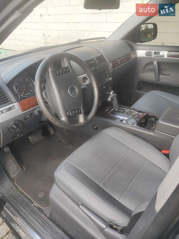 Позашляховик / Кросовер Volkswagen Touareg 2006 в Києві фото 13 Позашляховик / Кросовер Volkswagen Touareg 2006 в Києві