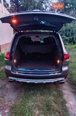 Позашляховик / Кросовер Volkswagen Touareg 2009 в  фото 9 Позашляховик / Кросовер Volkswagen Touareg 2009 в
