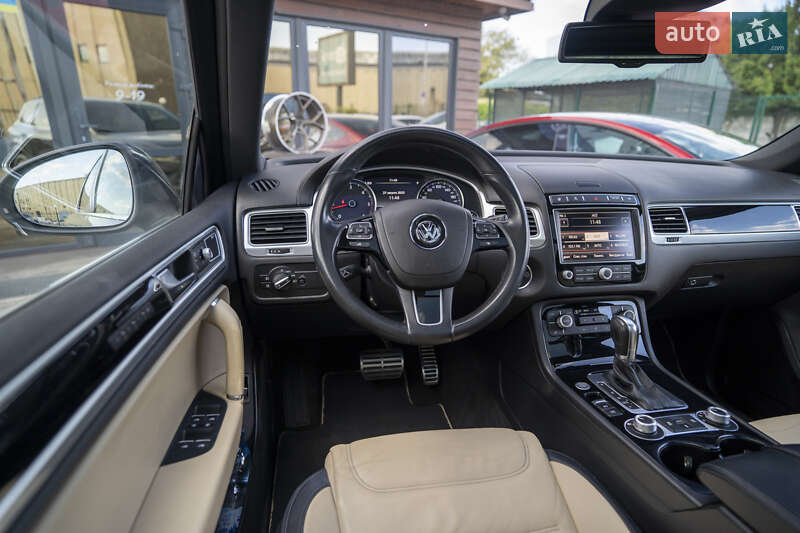 Внедорожник / Кроссовер Volkswagen Touareg 2015 в Киеве фото 22 Внедорожник / Кроссовер Volkswagen Touareg 2015 в Киеве