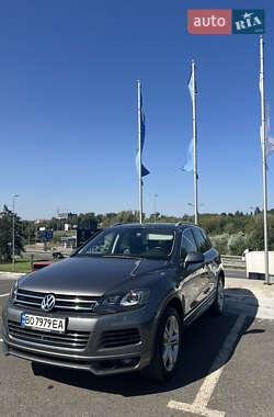 Внедорожник / Кроссовер Volkswagen Touareg 2013 в 