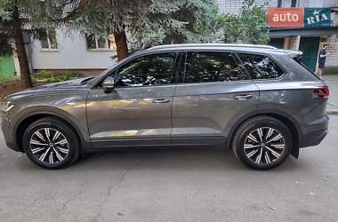 Внедорожник / Кроссовер Volkswagen Touareg 2021 в Днепре