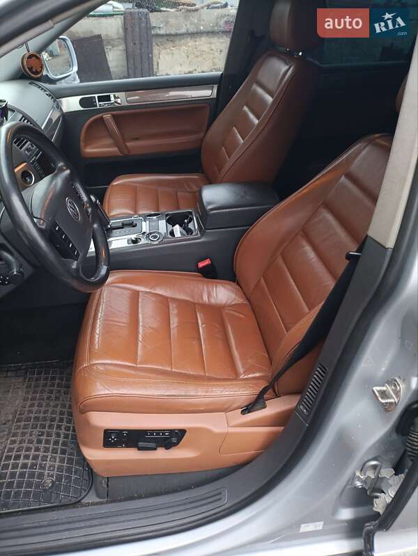 Внедорожник / Кроссовер Volkswagen Touareg 2006 в Виннице