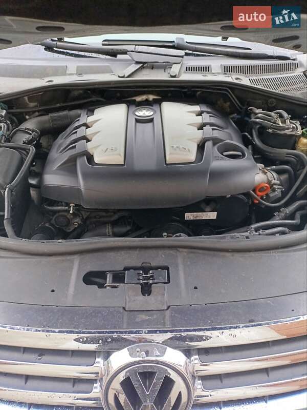 Внедорожник / Кроссовер Volkswagen Touareg 2006 в Виннице