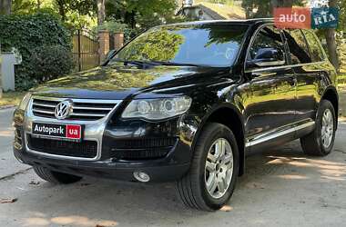 Внедорожник / Кроссовер Volkswagen Touareg 2008 в Киеве
