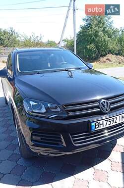 Внедорожник / Кроссовер Volkswagen Touareg 2014 в Одессе