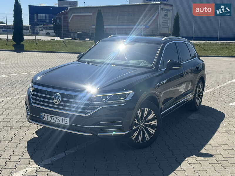 Внедорожник / Кроссовер Volkswagen Touareg 2018 в Коломые