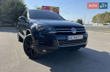 Внедорожник / Кроссовер Volkswagen Touareg 2014 в Днепре