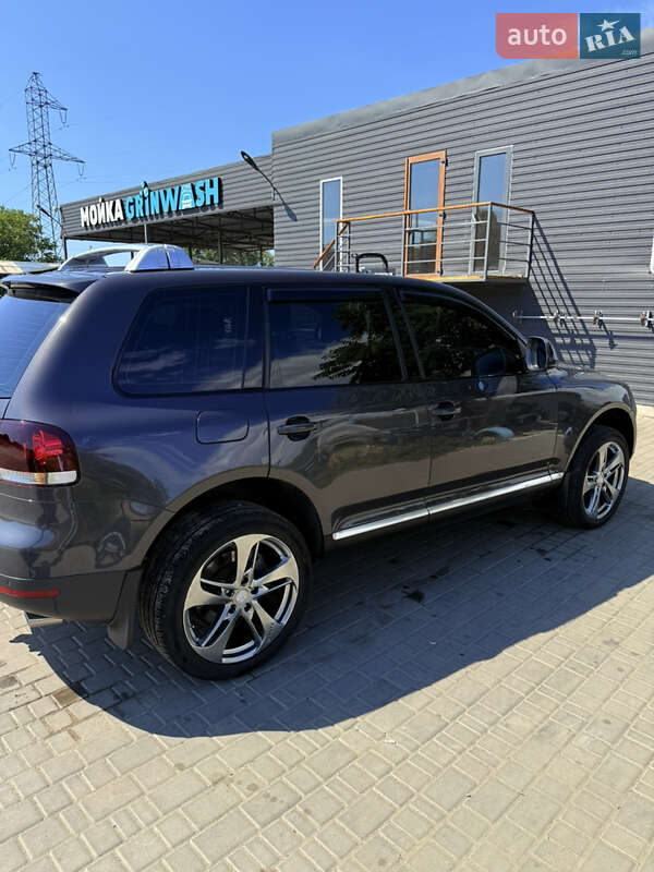 Позашляховик / Кросовер Volkswagen Touareg 2008 в Одесі