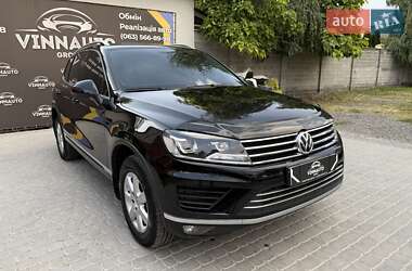 Внедорожник / Кроссовер Volkswagen Touareg 2017 в 