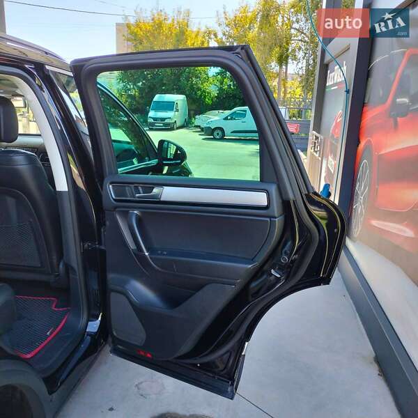 Внедорожник / Кроссовер Volkswagen Touareg 2016 в Коростене фото 18 Внедорожник / Кроссовер Volkswagen Touareg 2016 в Коростене