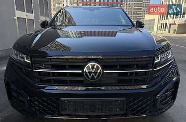 Внедорожник / Кроссовер Volkswagen Touareg 2023 в Киеве