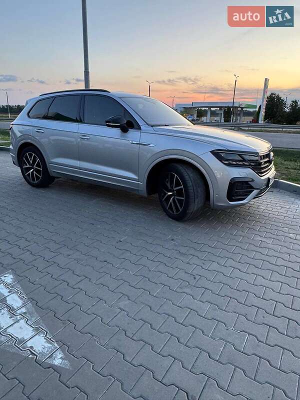 Позашляховик / Кросовер Volkswagen Touareg 2021 в Умані фото 13 Позашляховик / Кросовер Volkswagen Touareg 2021 в Умані