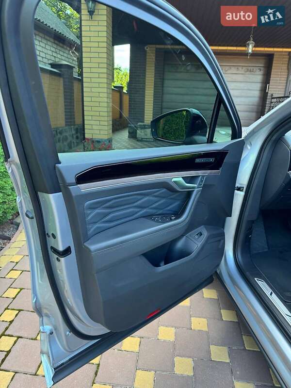 Позашляховик / Кросовер Volkswagen Touareg 2021 в Умані фото 17 Позашляховик / Кросовер Volkswagen Touareg 2021 в Умані