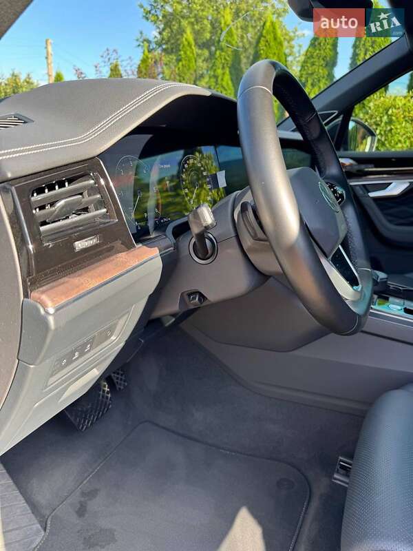 Позашляховик / Кросовер Volkswagen Touareg 2021 в Умані фото 20 Позашляховик / Кросовер Volkswagen Touareg 2021 в Умані