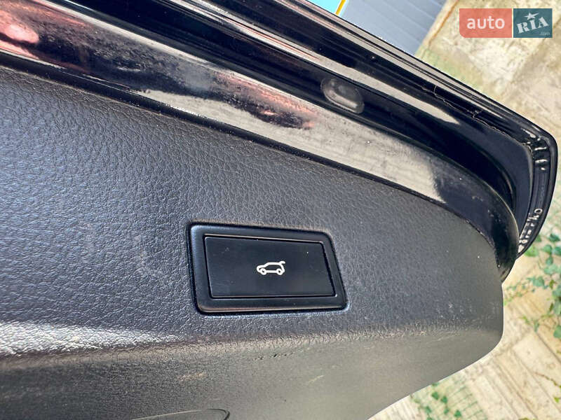 Позашляховик / Кросовер Volkswagen Touareg 2010 в Хмельницькому