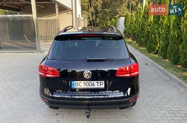 Внедорожник / Кроссовер Volkswagen Touareg 2015 в 