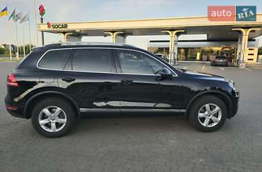 Внедорожник / Кроссовер Volkswagen Touareg 2013 в 