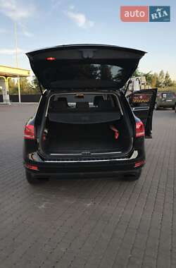 Внедорожник / Кроссовер Volkswagen Touareg 2013 в 