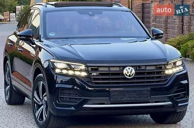 Позашляховик / Кросовер Volkswagen Touareg 2020 в Рівному