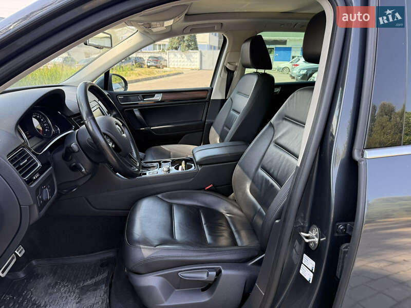 Позашляховик / Кросовер Volkswagen Touareg 2015 в Львові фото 14 Позашляховик / Кросовер Volkswagen Touareg 2015 в Львові