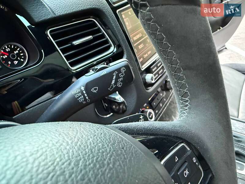 Внедорожник / Кроссовер Volkswagen Touareg 2015 в Киеве фото 24 Внедорожник / Кроссовер Volkswagen Touareg 2015 в Киеве