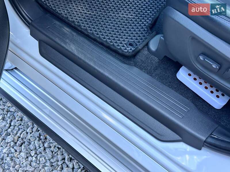 Позашляховик / Кросовер Volkswagen Touareg 2018 в Кропивницькому