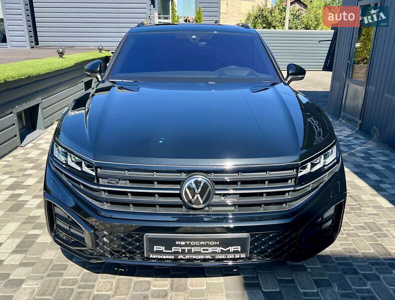 Внедорожник / Кроссовер Volkswagen Touareg 2023 в Киеве