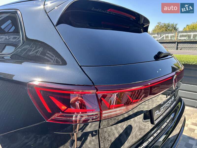 Внедорожник / Кроссовер Volkswagen Touareg 2023 в Киеве