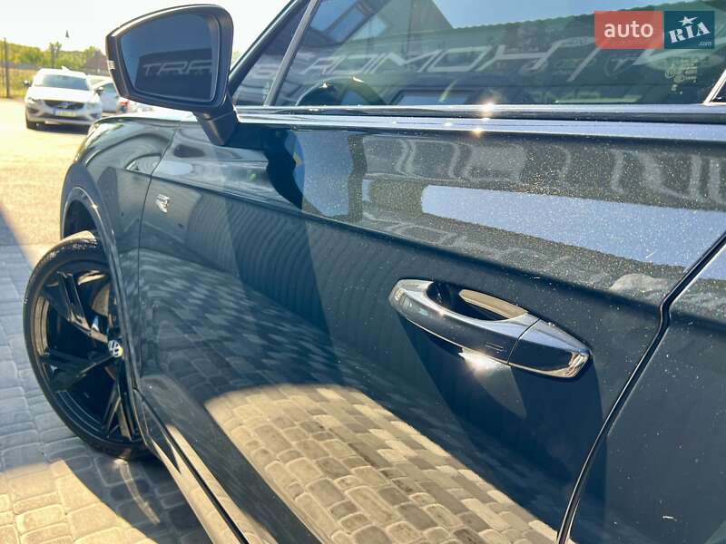 Внедорожник / Кроссовер Volkswagen Touareg 2023 в Киеве