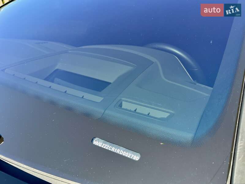 Внедорожник / Кроссовер Volkswagen Touareg 2023 в Киеве