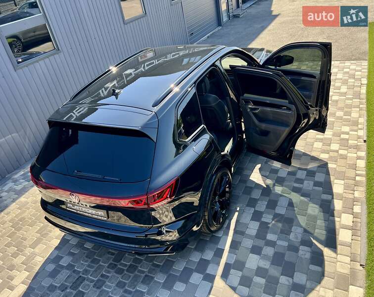 Внедорожник / Кроссовер Volkswagen Touareg 2023 в Киеве