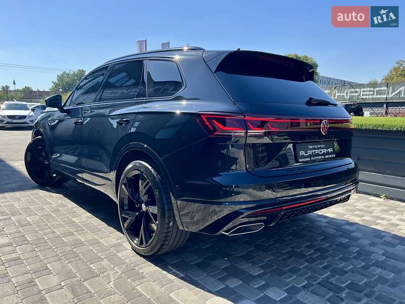 Внедорожник / Кроссовер Volkswagen Touareg 2023 в Киеве