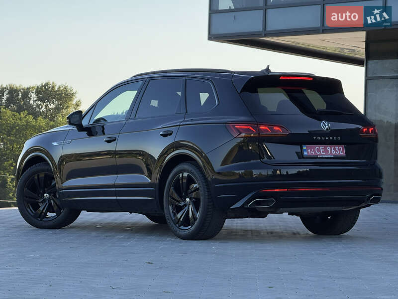 Внедорожник / Кроссовер Volkswagen Touareg 2022 в Черновцах