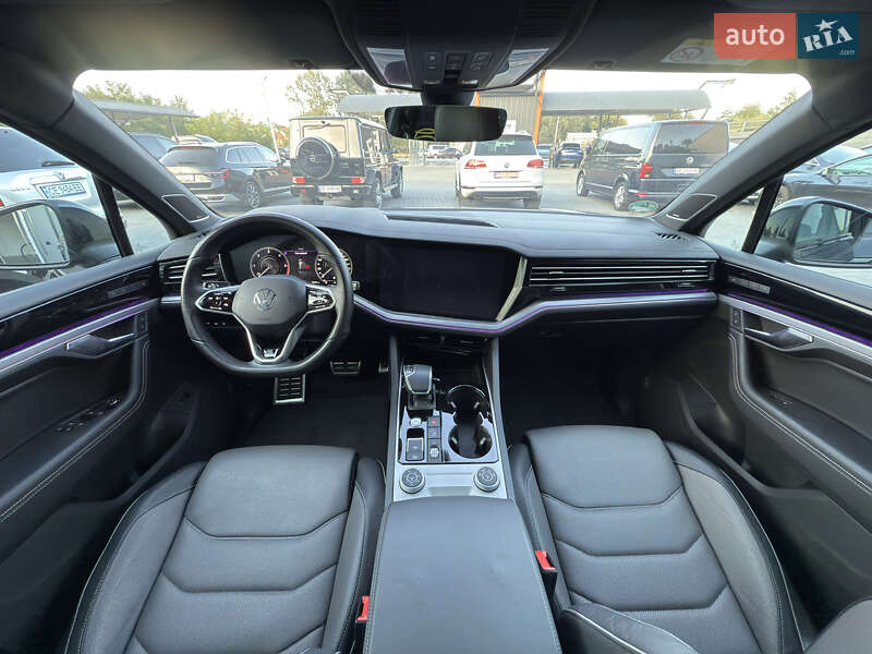 Внедорожник / Кроссовер Volkswagen Touareg 2022 в Черновцах