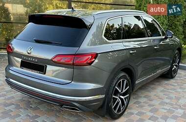 Внедорожник / Кроссовер Volkswagen Touareg 2022 в 