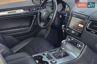Внедорожник / Кроссовер Volkswagen Touareg 2016 в Тернополе